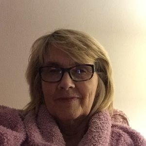 Meet your Posher, Pam